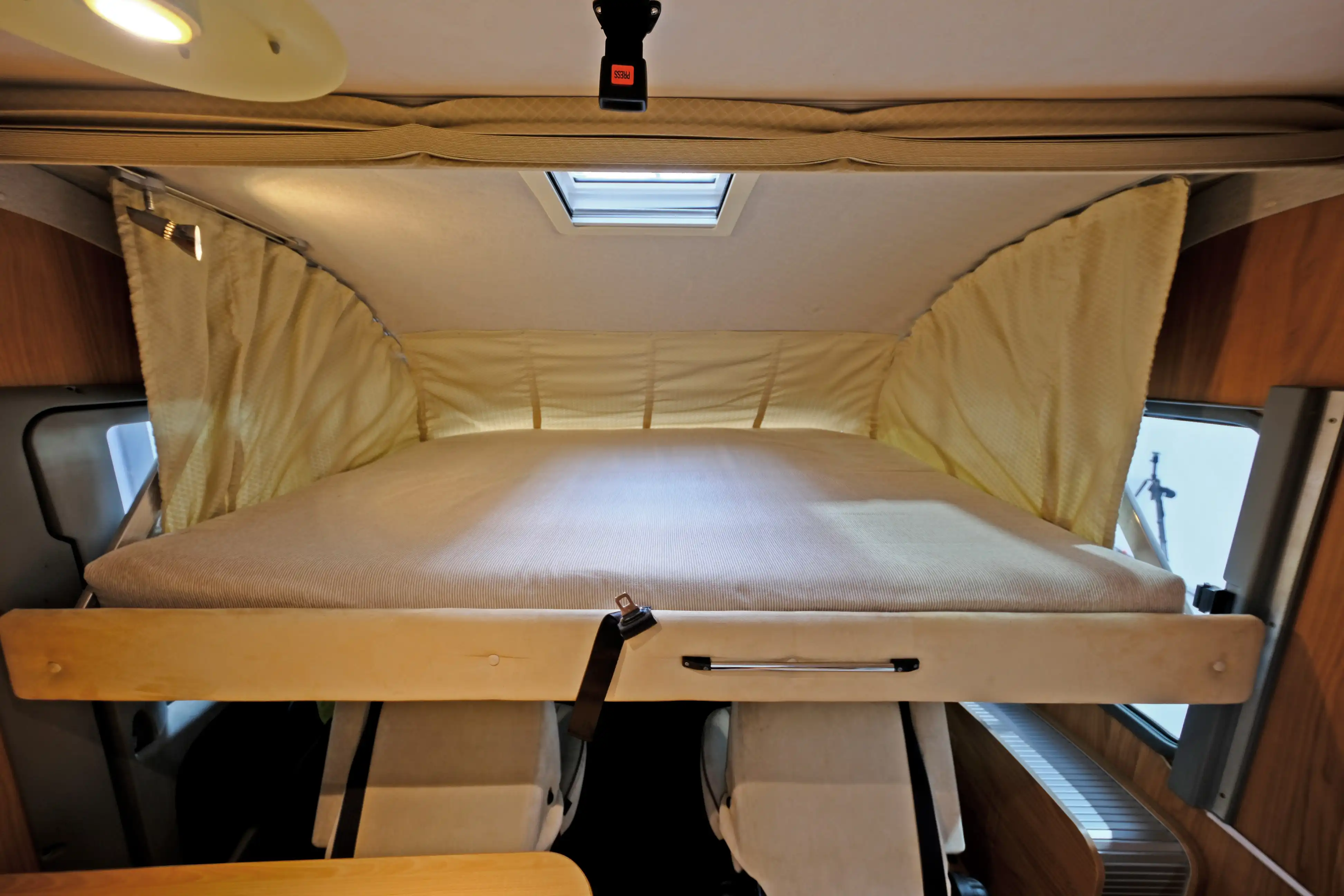 BUERSTNER I 660 Elegance